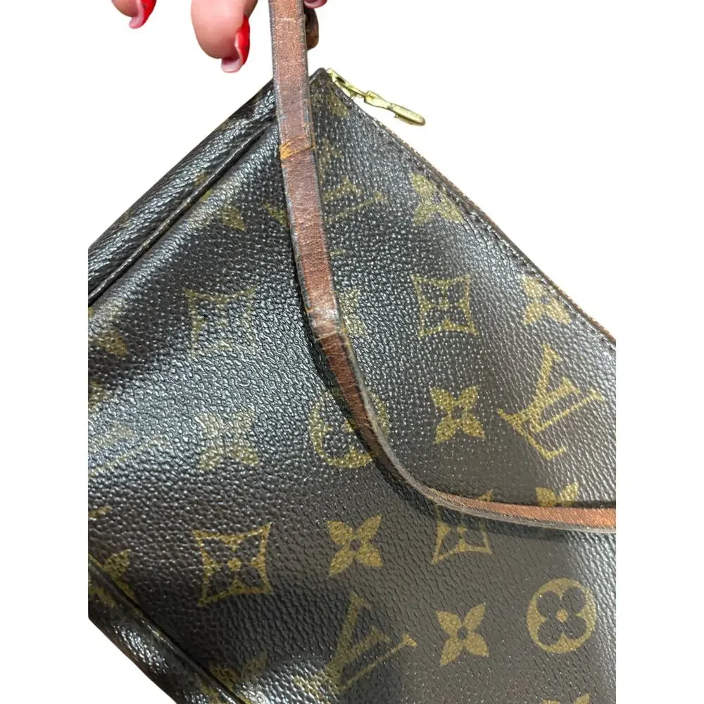 Louis Vuitton LV Monogram Pochette Accessoires Vintage Shoulder Bag Pouch
